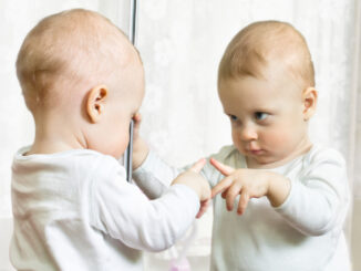 Disse spejle er gode for babyens nakketræning